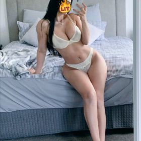 Sensorial tantra final feliz  para hombres calientes 