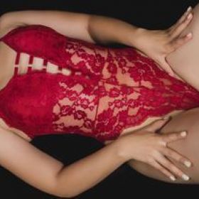 ARDIENTES CHICAS CON FULL SERVICIO. VISITANOS EN SANTO DOMINGO 1160