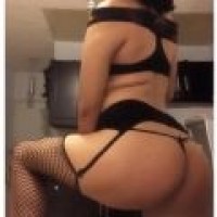   983239715 CALIENTE ENTRENIDA Y JUGUETONA