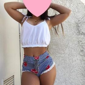 CHICAS CON GANAS DE COMPLACERTE AHORA DISPONIBLES
