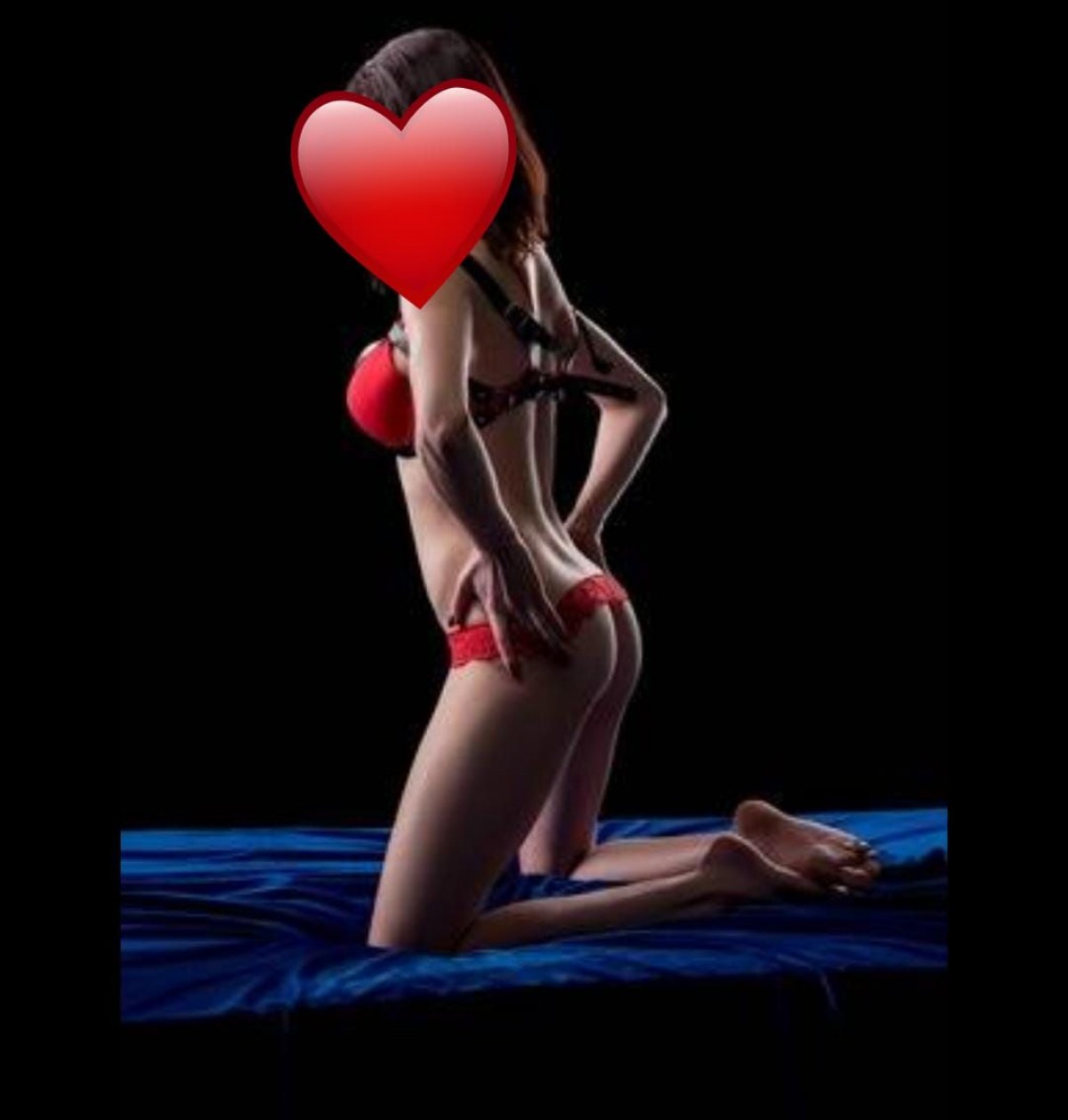 DANIELA /KENIA/ ESCORT 