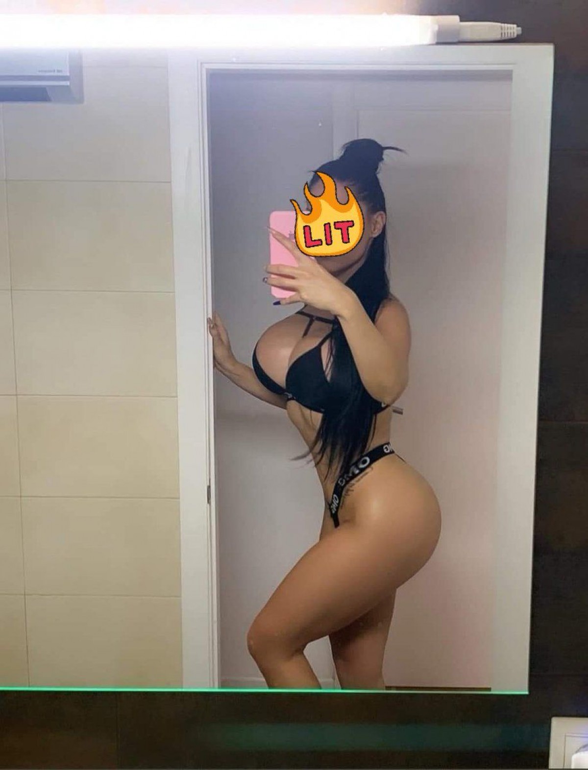 Venezolana sexy masajista pleno centro Cuerpazo sensitivo DUALES 4 manos Interactivos +56954614892 